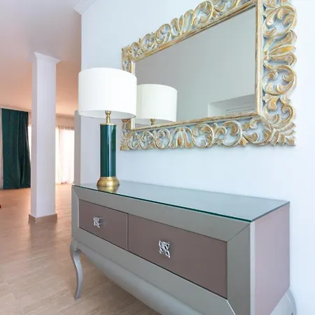 Amadores Con Piscina Privada Villa