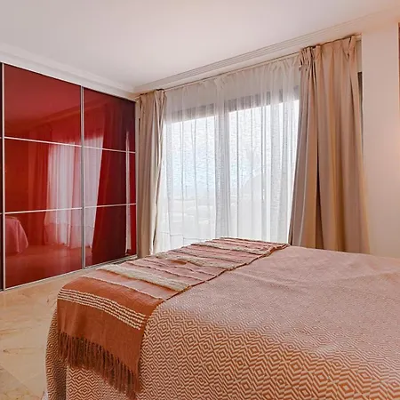 Amadores Con Piscina Privada