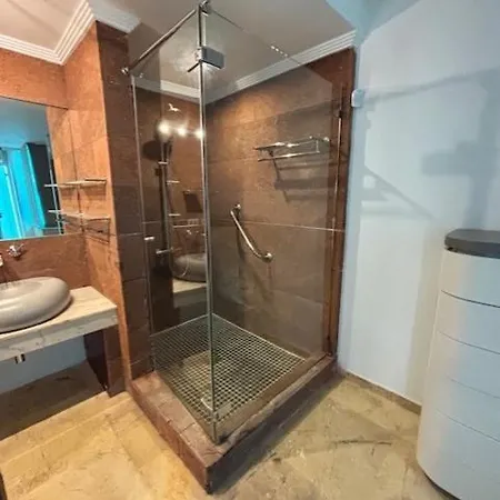 Amadores Con Piscina Privada Villa *